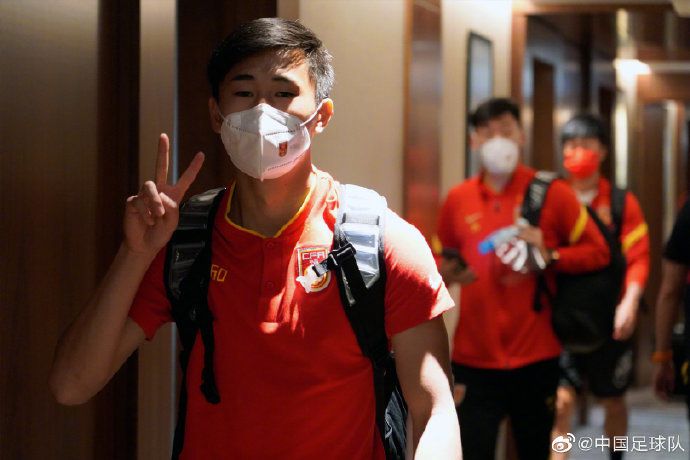“对查洛巴这种球员来说，转会也许是件好事，但他没有可能加盟热刺。